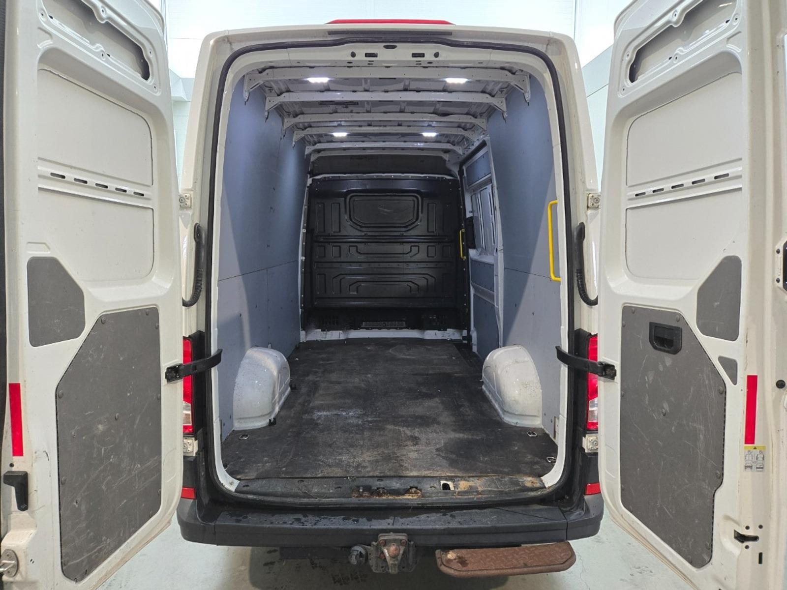 MAN TGE 30 2.0 Standard | 2018 | 221,636 km | V263LB | NAP: Logical