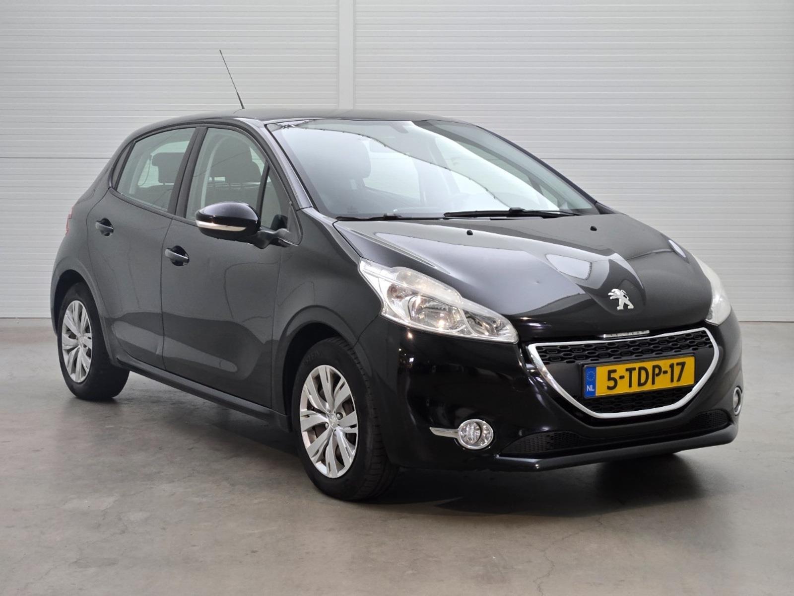 Peugeot 208 1.2 VTi Active | 2014 | 201.623 km | 5TDP17 | NAP: Logisch