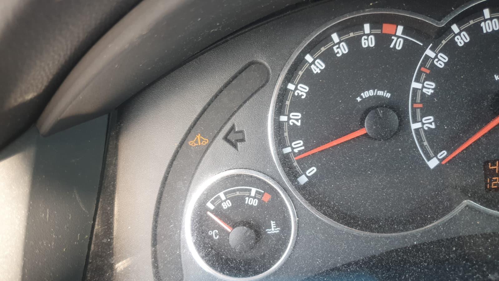 Opel | Meriva | 1.6-16V Cosmo | 2010 | 127,213 km | 13KXN8 | Logical