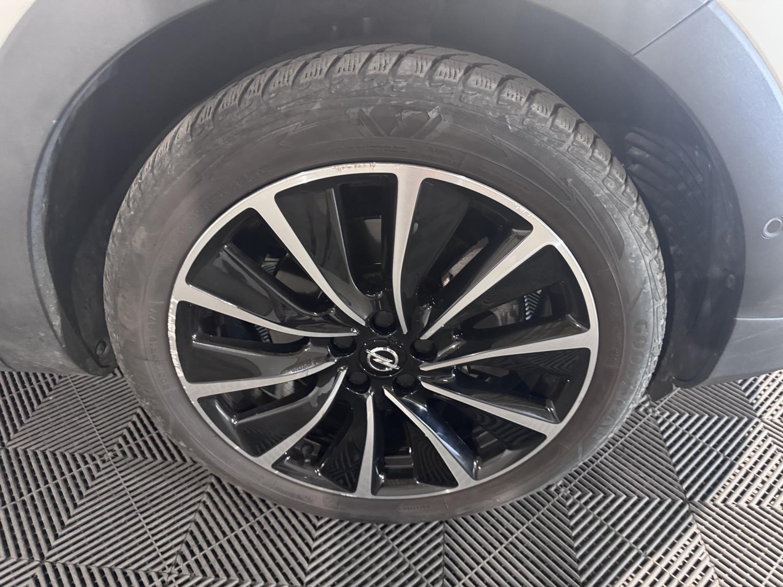 Opel | Grandland X | 1.6 Turbo Hybrid4 Ultimate | 2021 | 188.683 km | L243XH | Logisch