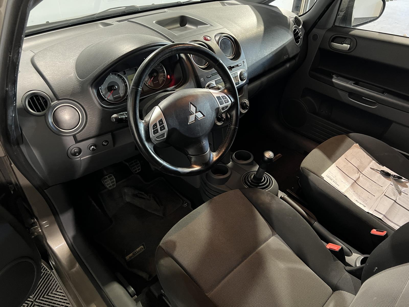 Mitsubishi | Colt | 1.3 Edition Two | 2011 | 183.811 km | 49SFH4 | Logisch