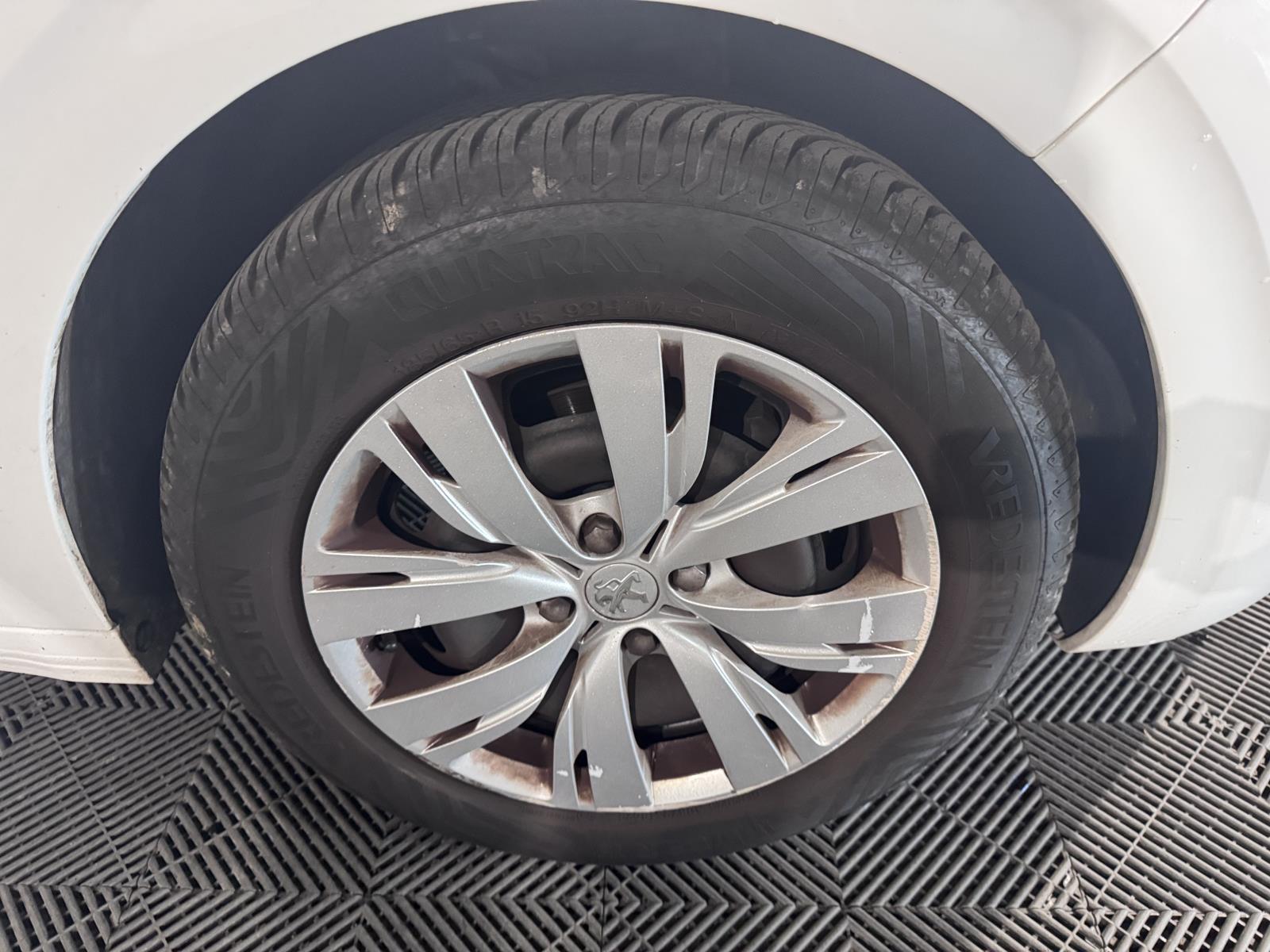 Peugeot | 208 | 1.0 PureTech LIKE | 2015 | 91.234 km | ZK160N | Geen oordeel