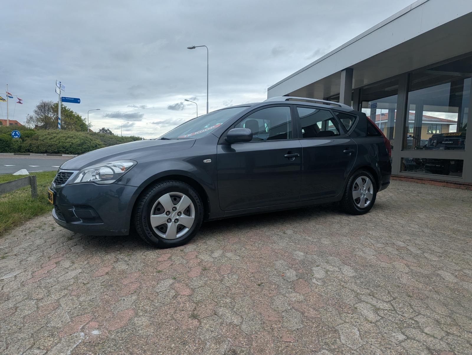 Kia | cee'd Sporty Wagon | 1.4 CVVT X-tra | 2011 | 78,355 km | 72PHT6 | Logical