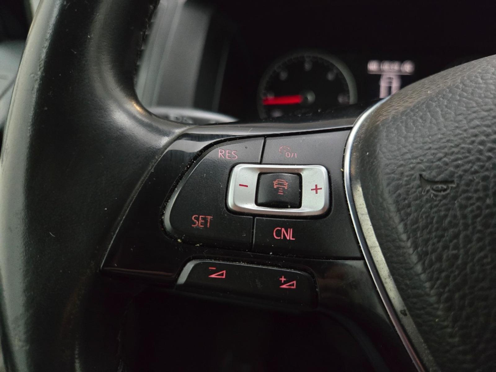 Volkswagen Transporter 2.0 TDI L1H1 Highline | 2019 | 212,172 km | Automatic | VDB63Z | NAP: Makes sense