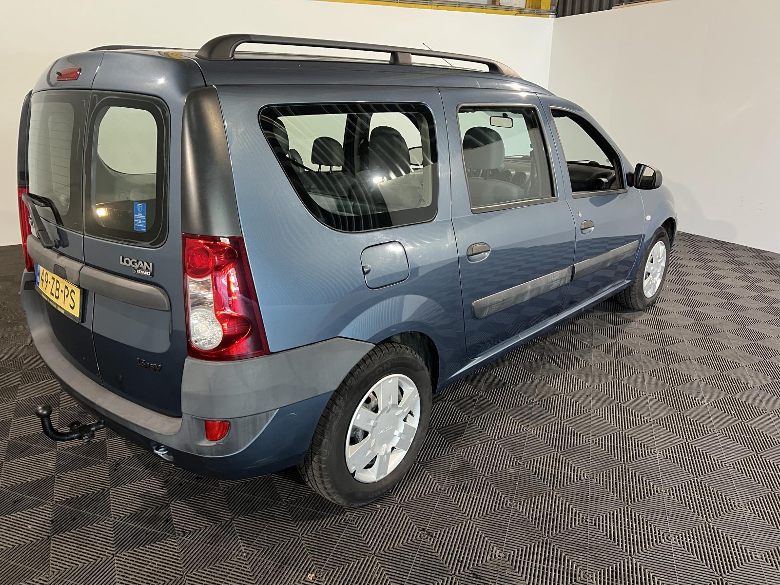 Dacia | Logan MCV | 1.6-16V Lauréate | 2007 | 193.543 km | 49ZBPS | Logisch