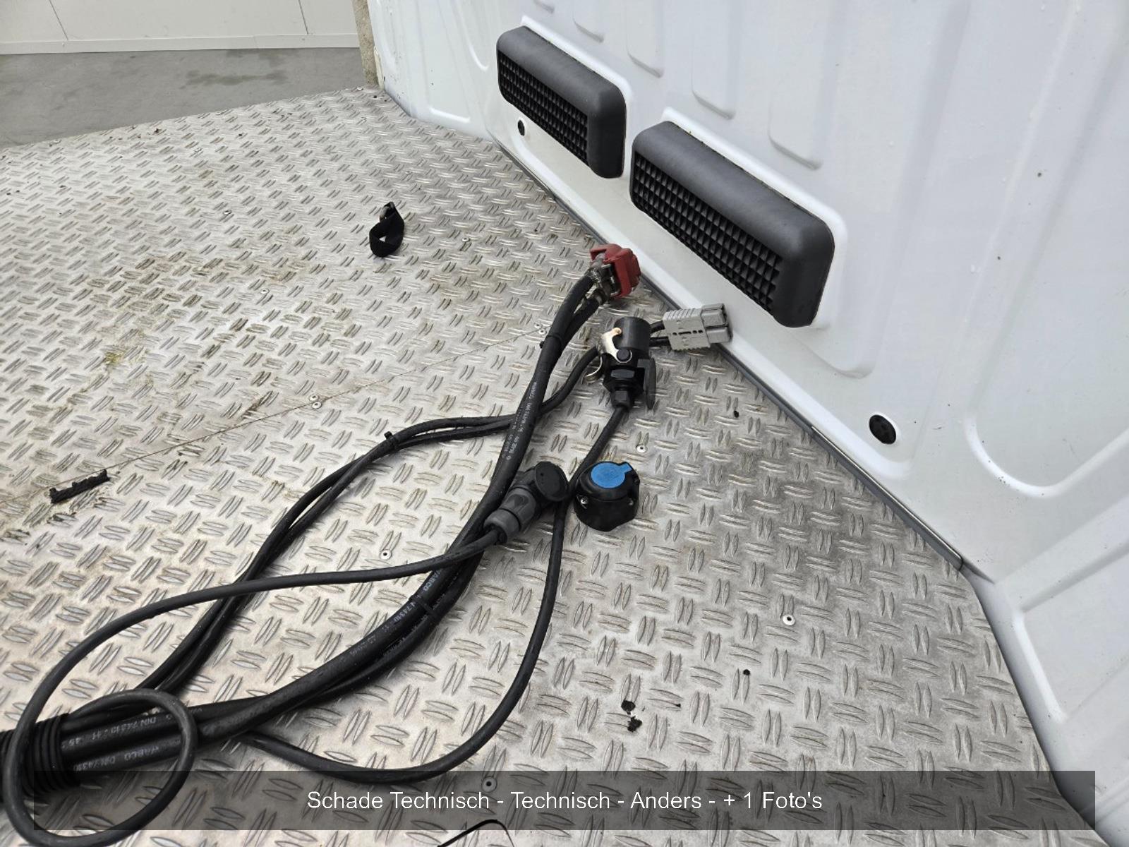 Ford Transit 350 2.0 TDCI L2H1 Ambiente | 2019 | 28.937 km | V669VV | NAP: Logisch