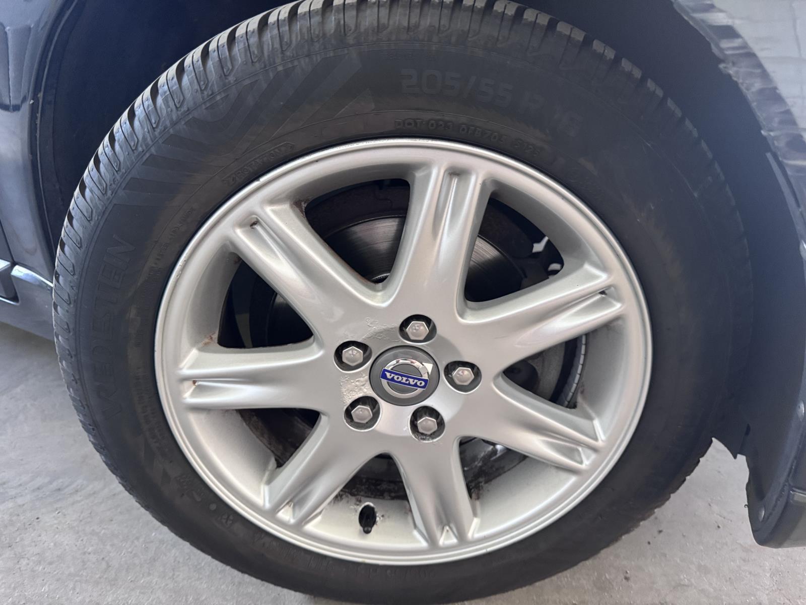 Volvo | V50 | 2.0 Momentum | 2009 | 321,169 km | 53JZG3 | Logical