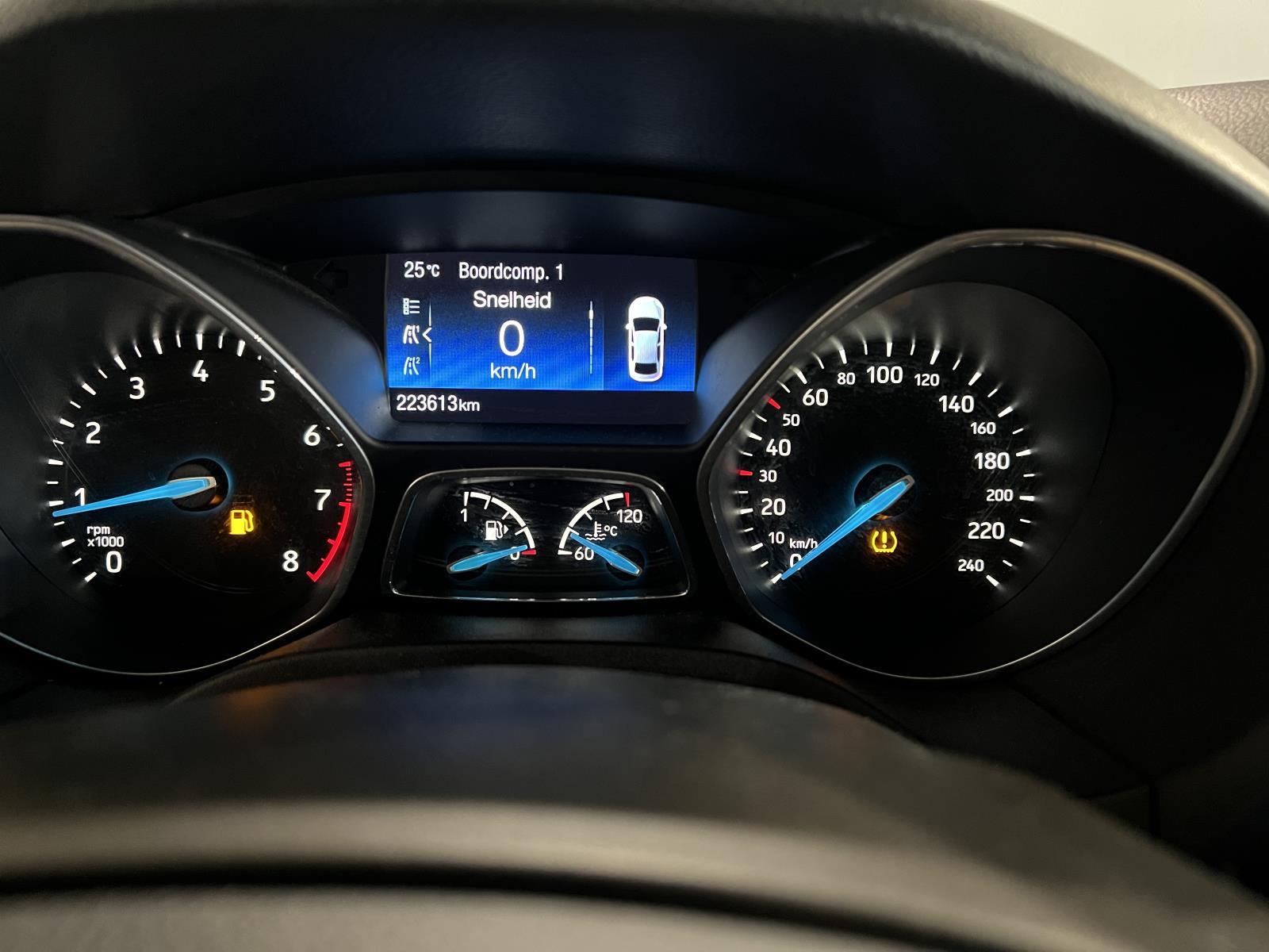 Ford | Focus Wagon | 1.0 Titanium | 2017 | 223,613 km | NR558X | Logical