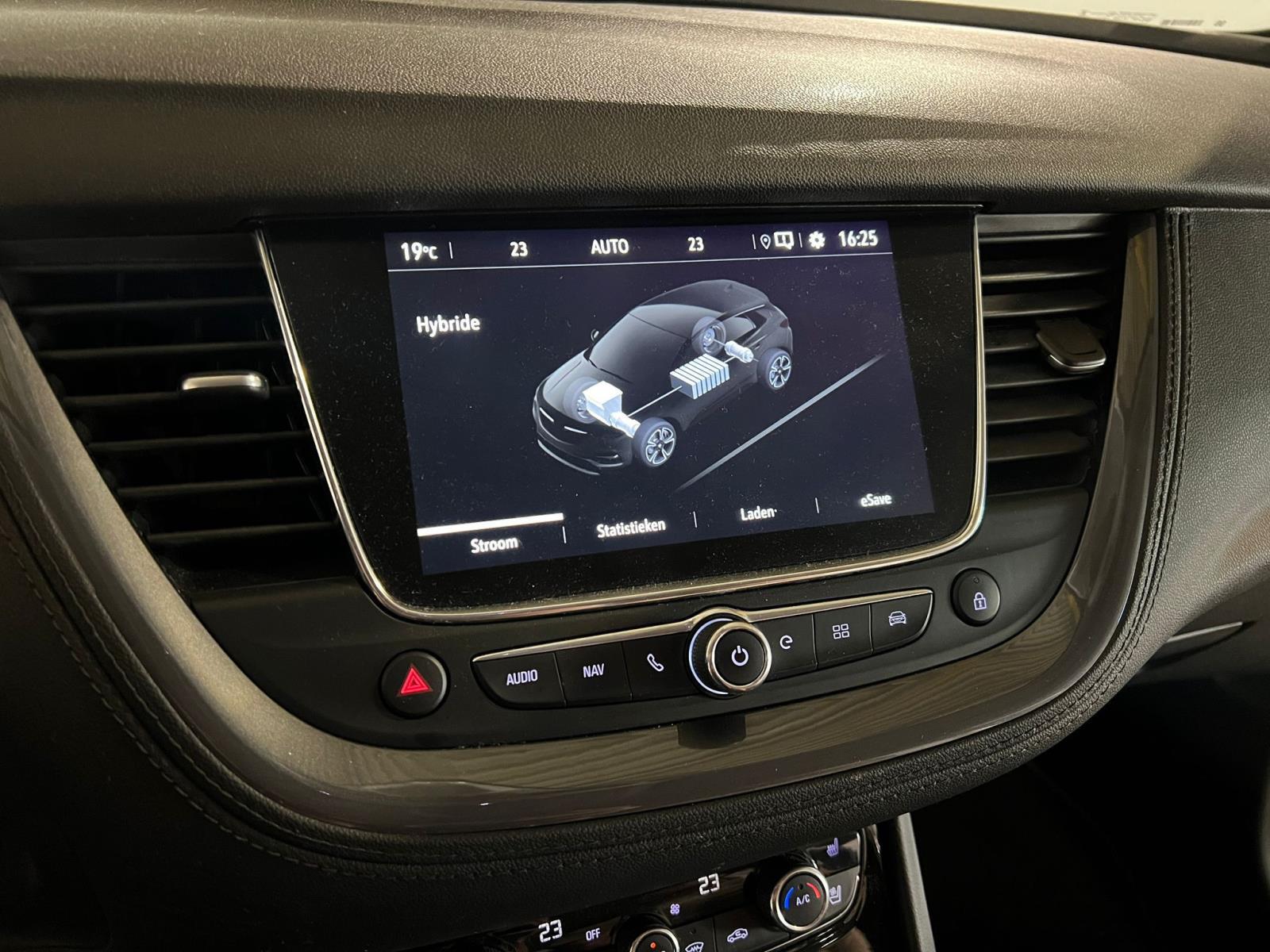 Opel | Grandland X | 1.6 Turbo Hybrid4 Ultimate | 2021 | 188.683 km | L243XH | Logisch