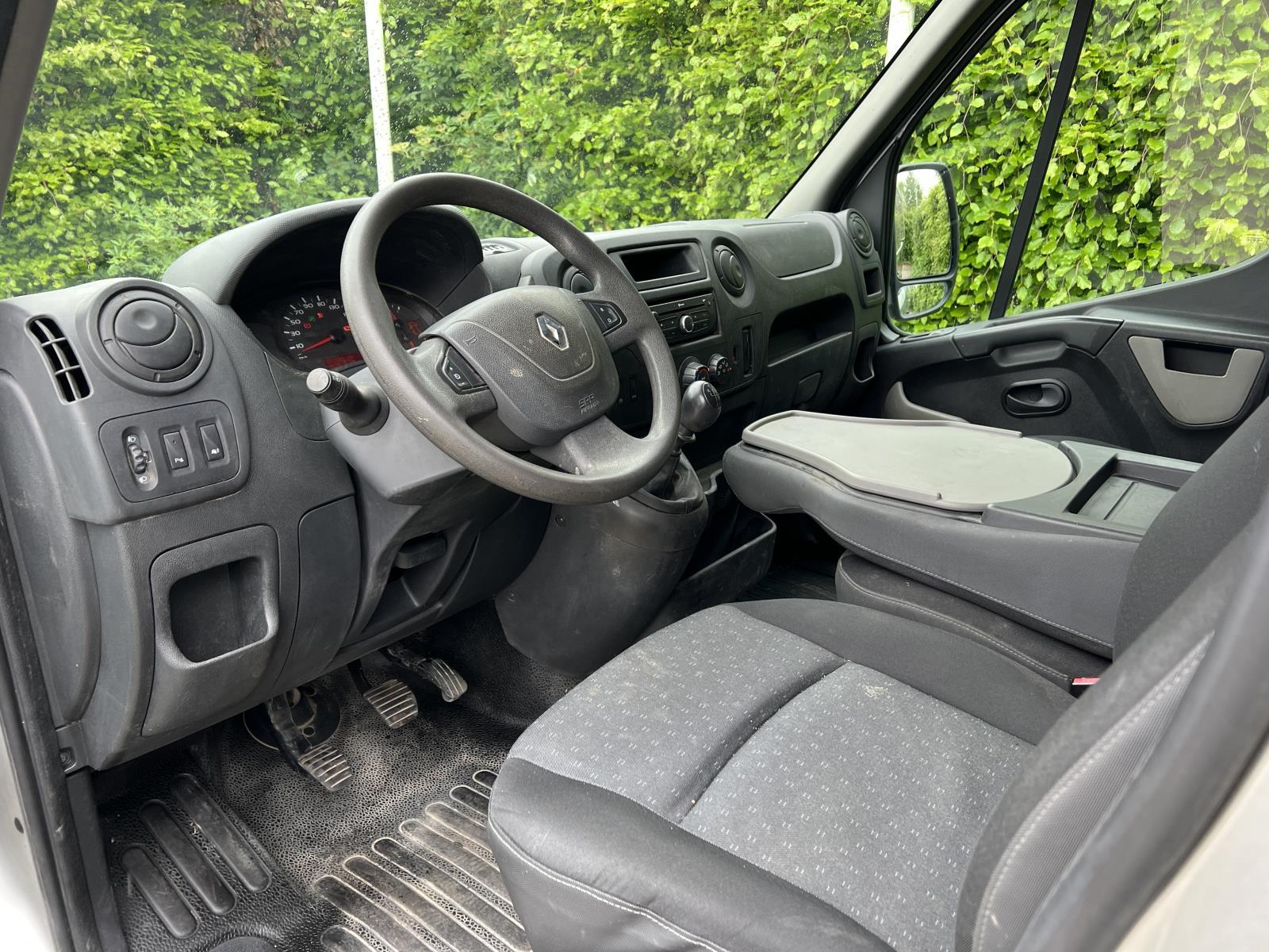 Renault | Master | T33 2.3 dCi L2H2 Energy | 2018 | 142.682 km | V973PL | Logisch