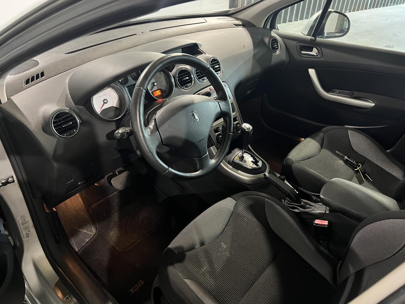 Peugeot | 308 | 1.6 THP XT | 2008 | 145.481 km | 84GZV8 | Logisch