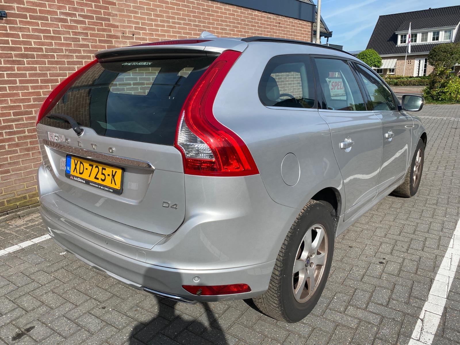 Volvo XC60 2.0 D4 FWD Momentum | 2014 | 165,226 km | Automatic | XD725K | NAP: No rating