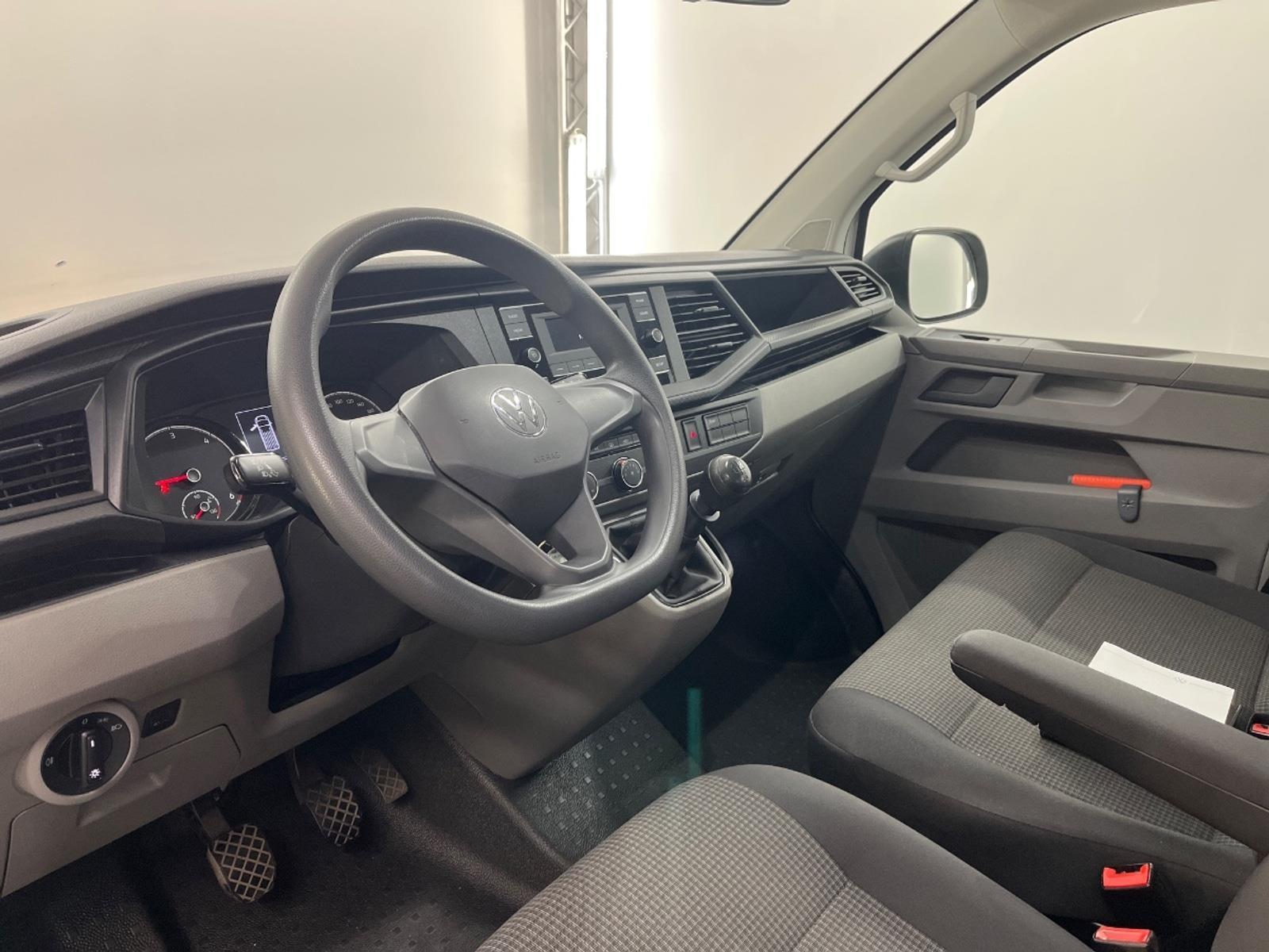 Volkswagen Transporter Kombi 2.0 TDI L2H1 Personenbus | 2023 | 235.720 km | T284FB | NAP: Logisch