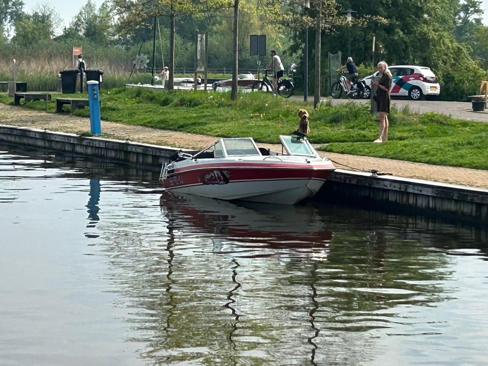 Conquest 3.0 L Mercruiser Inboard Speedboat | 1990 | 5-pers. | Incl. Trailer