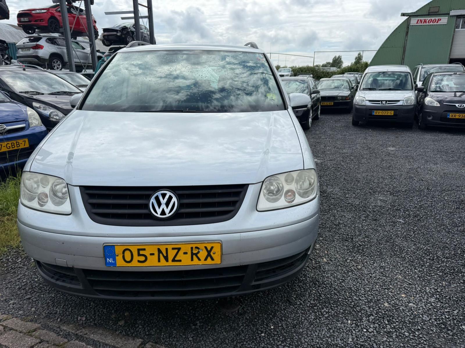 Volkswagen | Touran | 1.6 Athene | 2004 | 308.513 km | 05NZRX | Logisch
