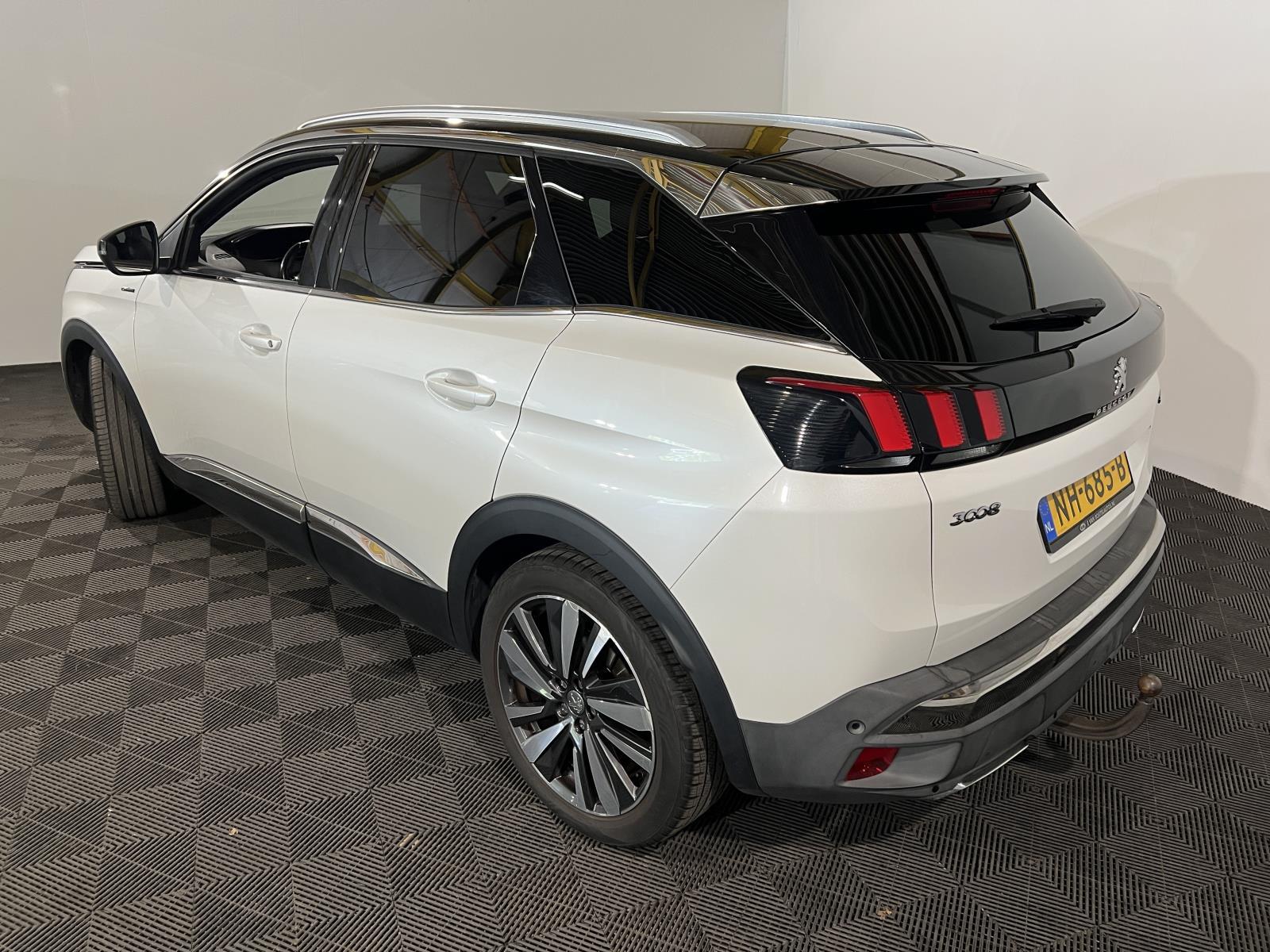 Peugeot | 3008 | 1.2 PureTech GT Line | 2017 | 164.306 km | NH685B | Logisch