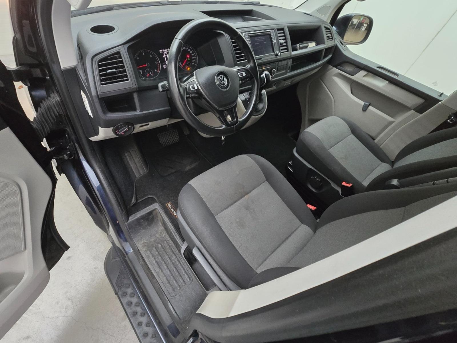 Volkswagen Transporter 2.0 TDI L1H1 Highline | 2019 | 212,172 km | Automatic | VDB63Z | NAP: Makes sense