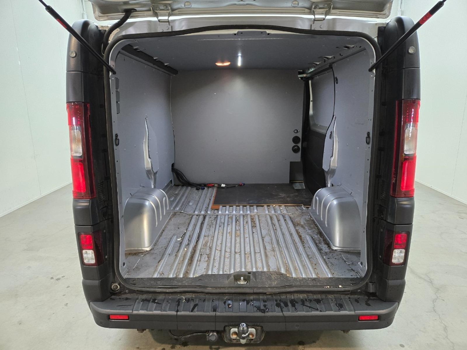 Opel Vivaro 1.6 CDTI L1H1 Edition EcoFlex | 2018 | 230,817 km | V672PT | NAP: Makes sense