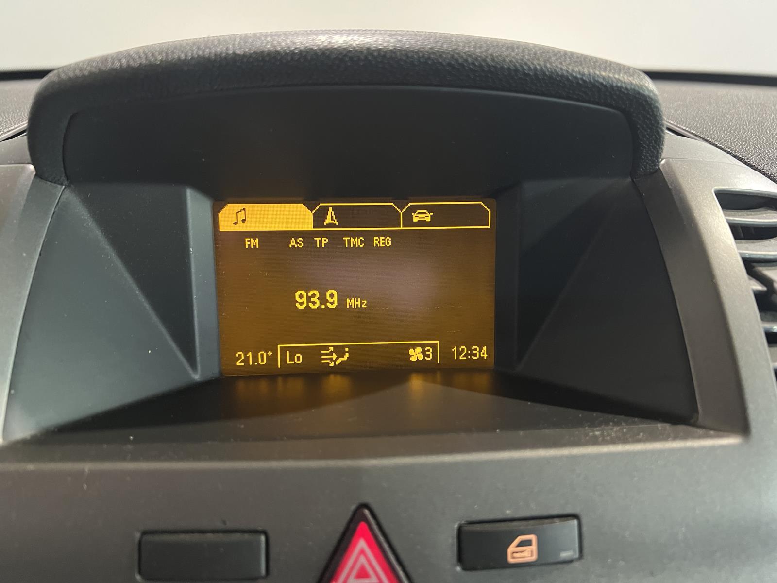 Opel | Zafira | 1.8 Executive | 2006 | 257.680 km | 64TGNB | Logisch