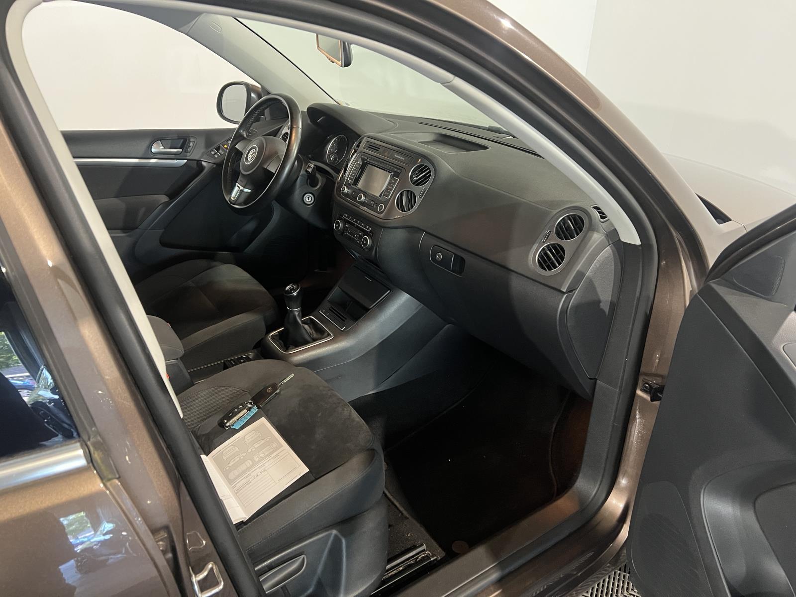 Volkswagen | Tiguan | 1.4 TSI Sport&Style | 2013 | 164,495 km | 3XND44 | No rating