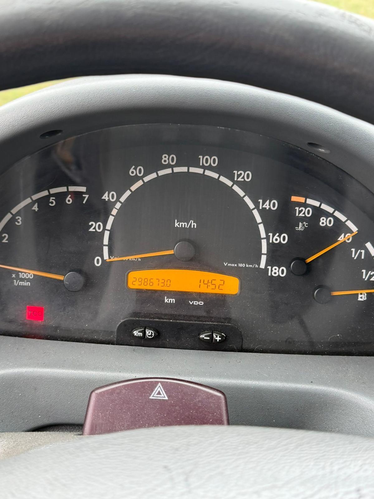 Mercedes-Benz | Sprinter | 413 CDI 2.2 402 | 2003 | 298.673 km | V10NBP | Geen oordeel