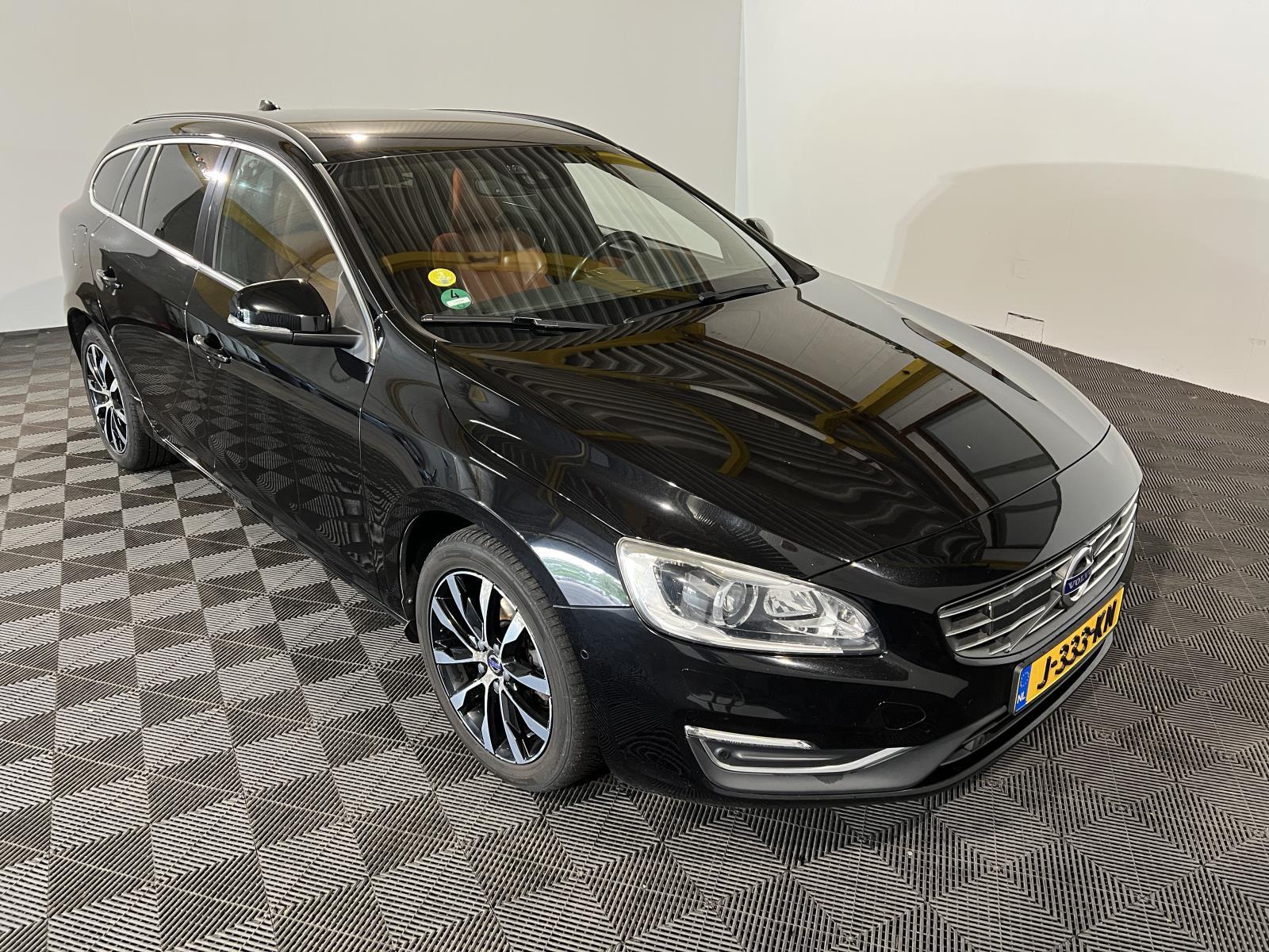 Volvo | V60 | 2.0 D3 Summum | 2017 | 210.963 km | J333KN | Geen oordeel