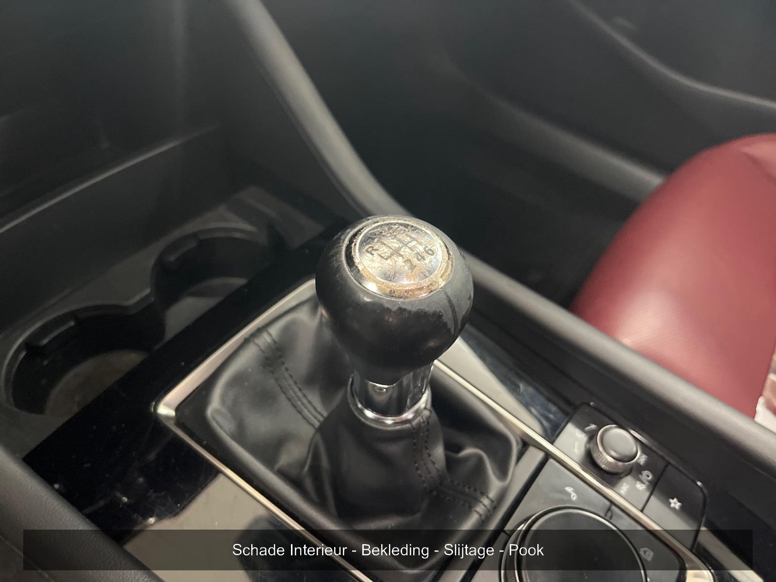 Mazda 3 2.0 e-SkyActiv-X M Hybrid 186 Luxury | 2023 | 184.880 km | S027BX | NAP: Logisch