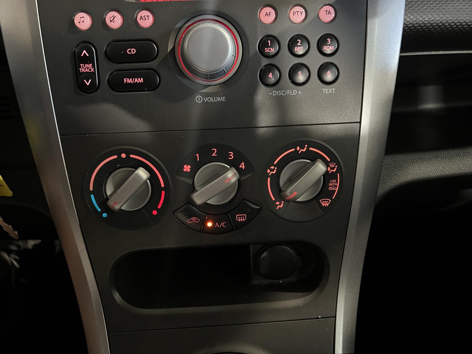 Suzuki | Splash | 1.0 VVT Comfort | 2011 | 167,550 km | 65SBR2 | Logical