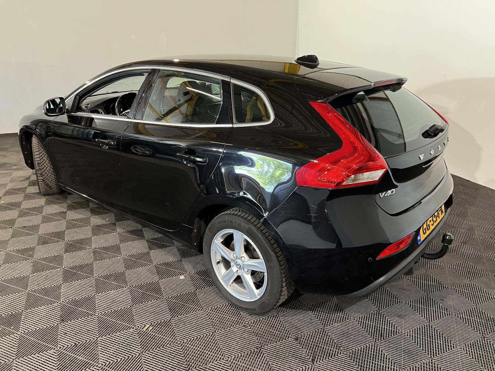 Volvo | V40 | 2.0 D2 Momentum | 2015 | 276.233 km | GG354K | Logisch