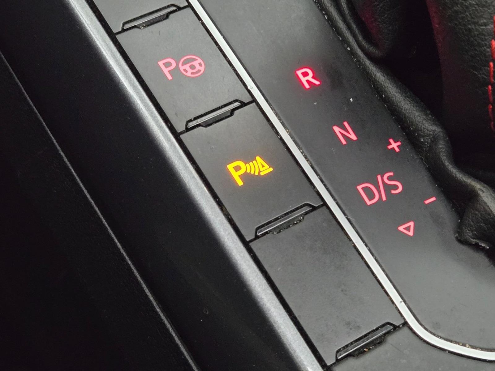 Volkswagen Polo 2.0 TSI GTI | 2018 | 161,065 km | Automatic | S353VL | NAP: No rating