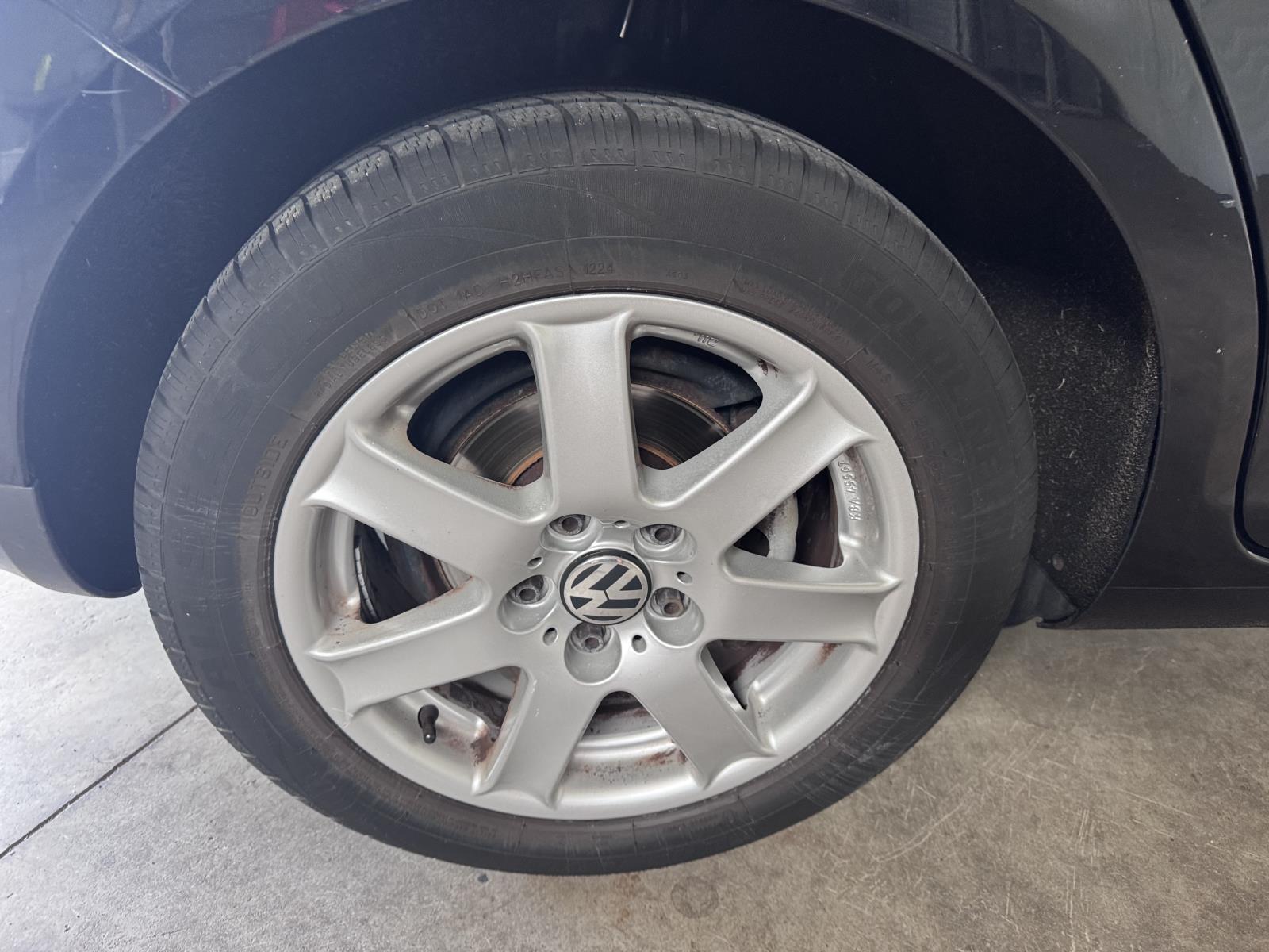 Volkswagen | Jetta | 1.6 FSI Comfortline Business | 2007 | 277.892 km | 19TZTJ | Logisch