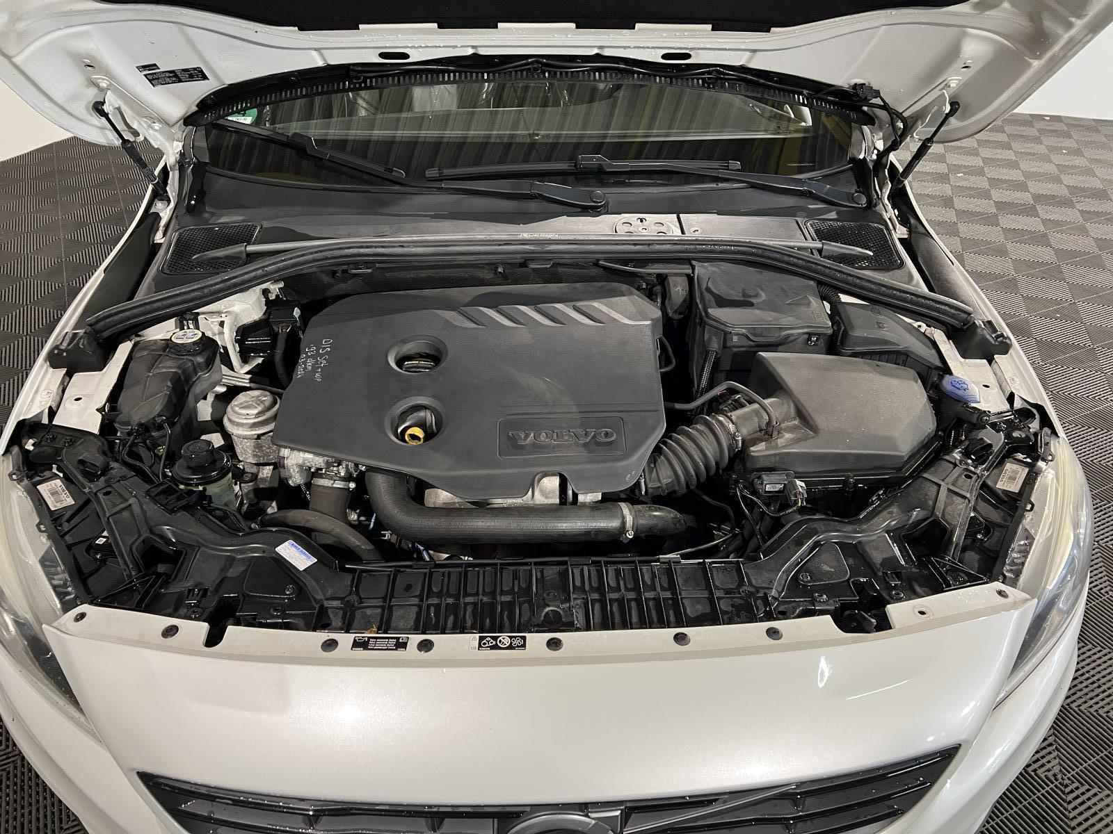 Volvo | S60 | 1.6 D2 R-Design | 2014 | 216.844 km | 8TKD90 | Logisch