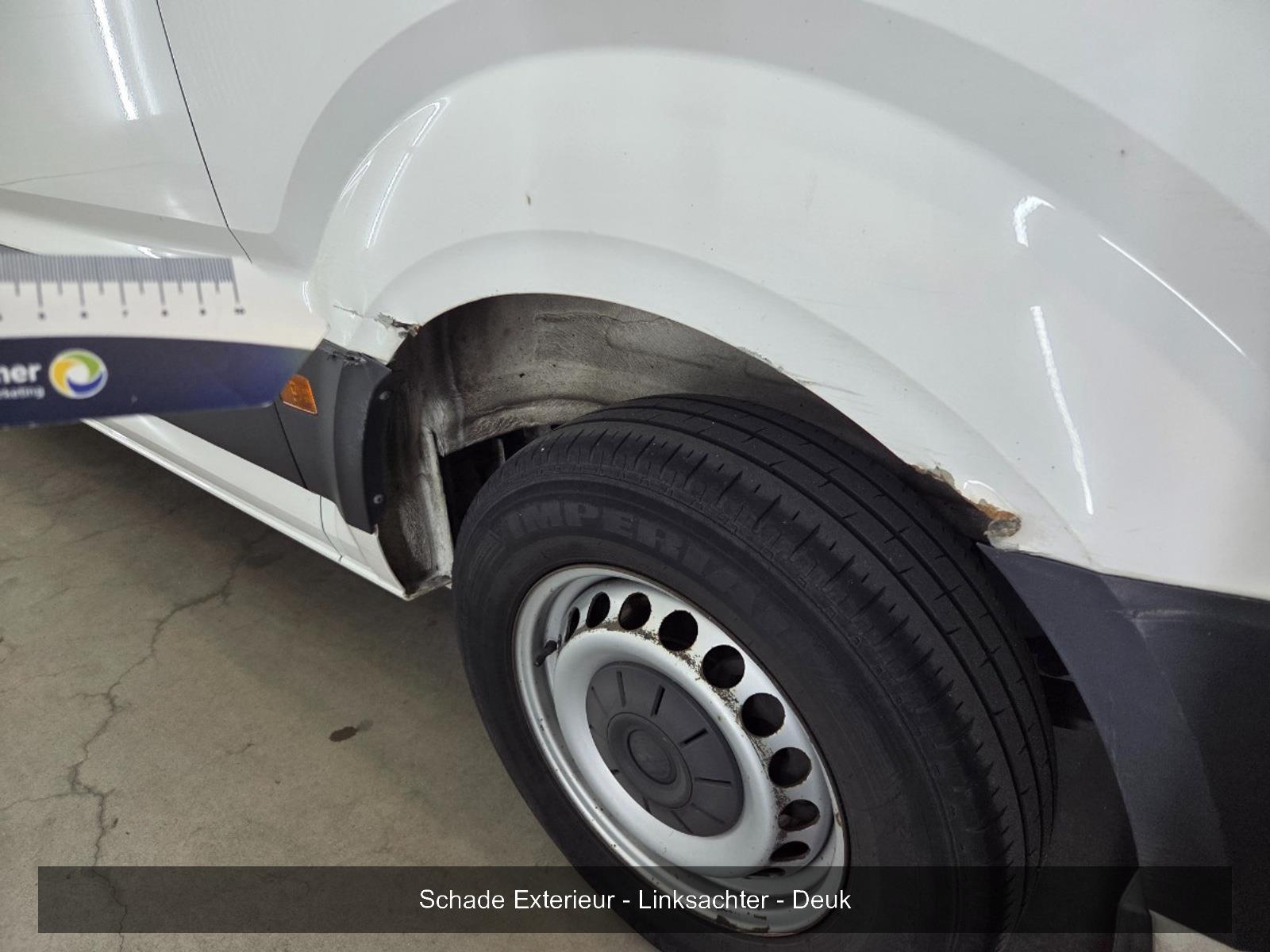 Volkswagen Crafter 35 2.0 TDI L3H3 DC Trendline | 2018 | 181.960 km | Automaat | VZB58F | NAP: Geen oordeel