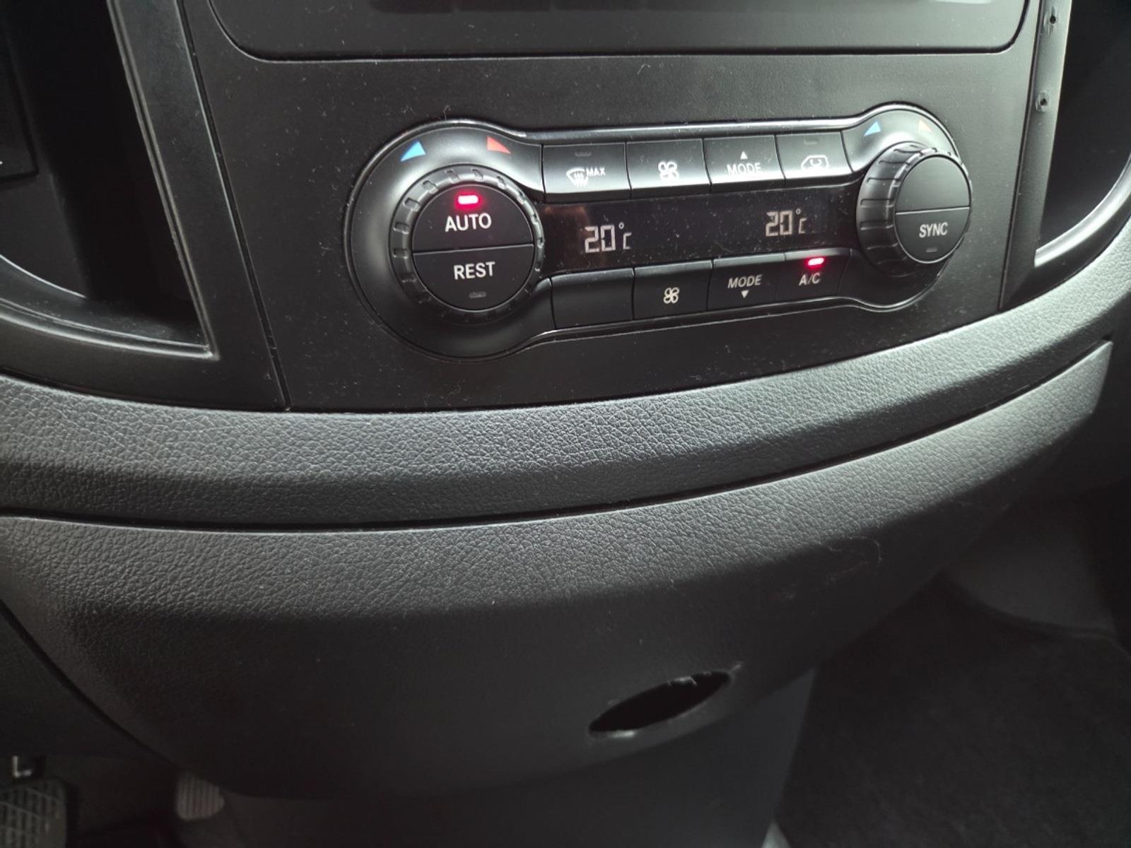 Mercedes-Benz Vito 116 CDI Lang | 2021 | 197.994 km | Automaat | VJN65N | NAP: Logisch