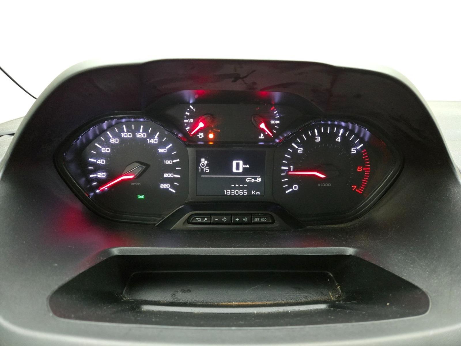 Peugeot Partner 1.5 BlueHDI Premium Long | 2021 | 133,065 km | VLZ76R | NAP: Logical