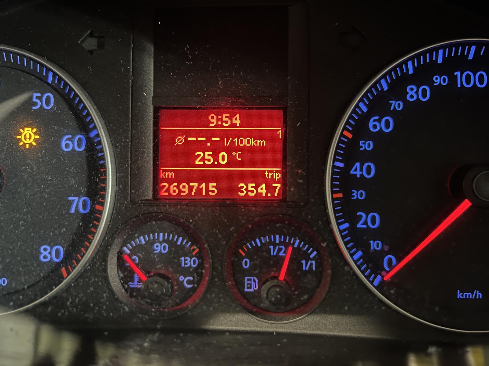 Volkswagen | Golf | 1.6 FSI Comfortline | 2004 | 269,716 km | 12NPDB | Logical