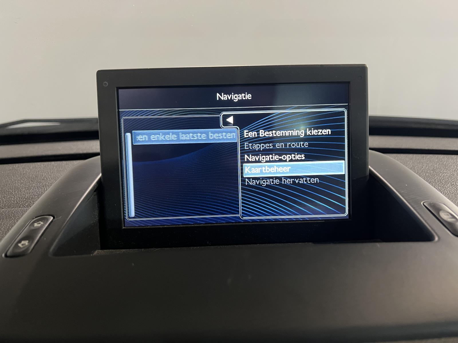 Peugeot | 5008 | 1.6 e-HDi Style 5p. | 2013 | 277.209 km | 4KGP98 | Logisch