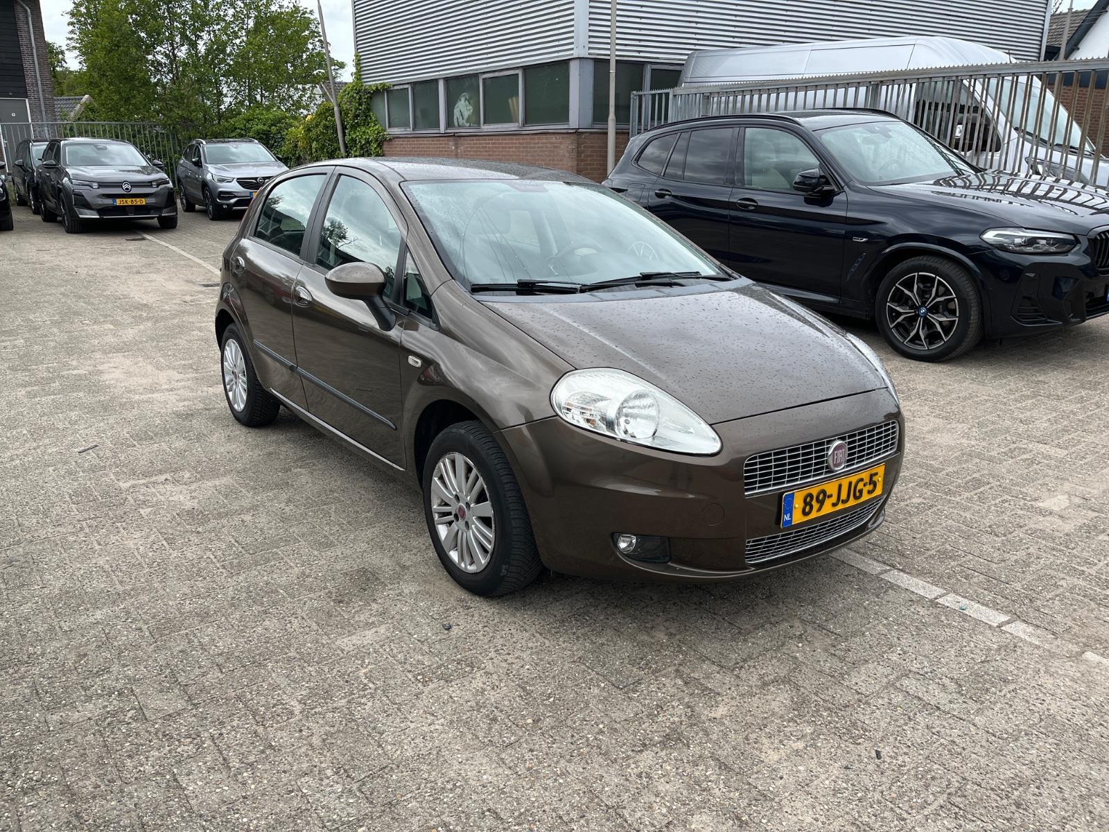 Fiat Grande Punto 1.4 Edizione Lusso | 2009 | 181.189 km | Automaat | 89JJG5 | NAP: Logisch