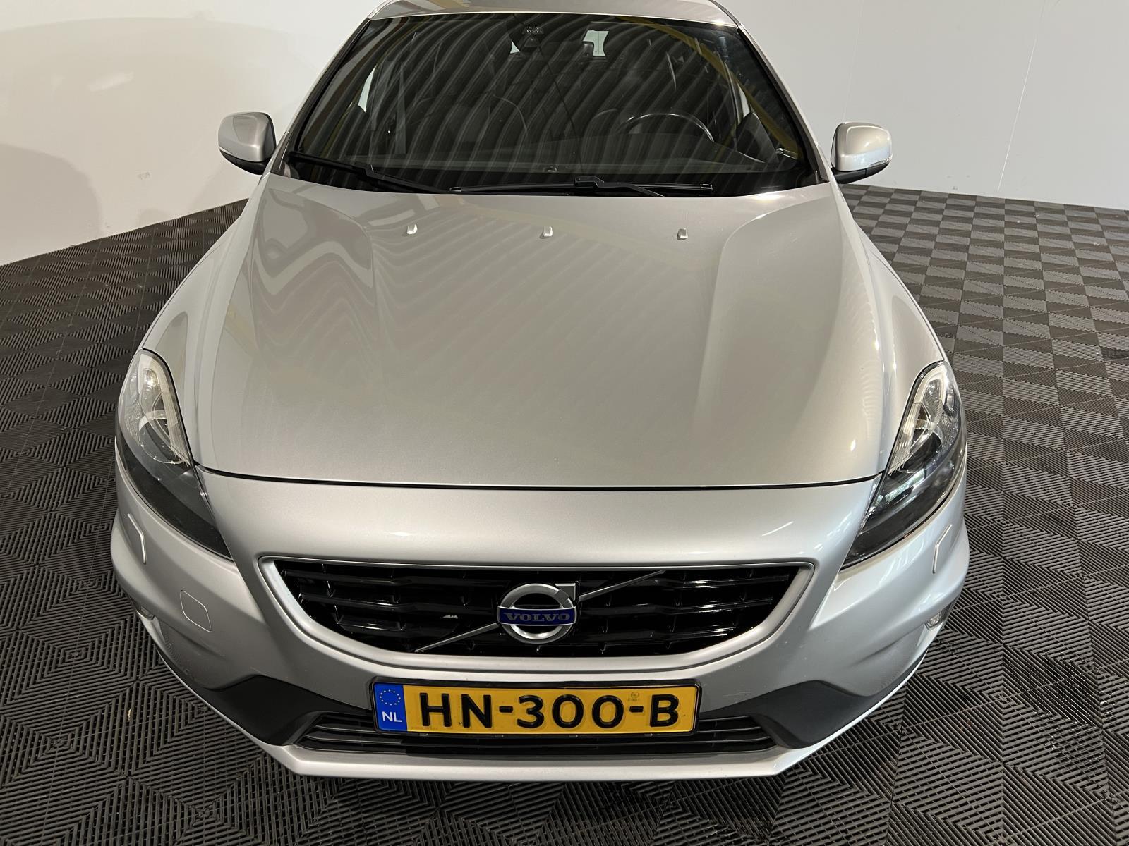 Volvo | V40 | 2.0 D2 Ocean Race Business | 2015 | 256.668 km | HN300B | Geen oordeel