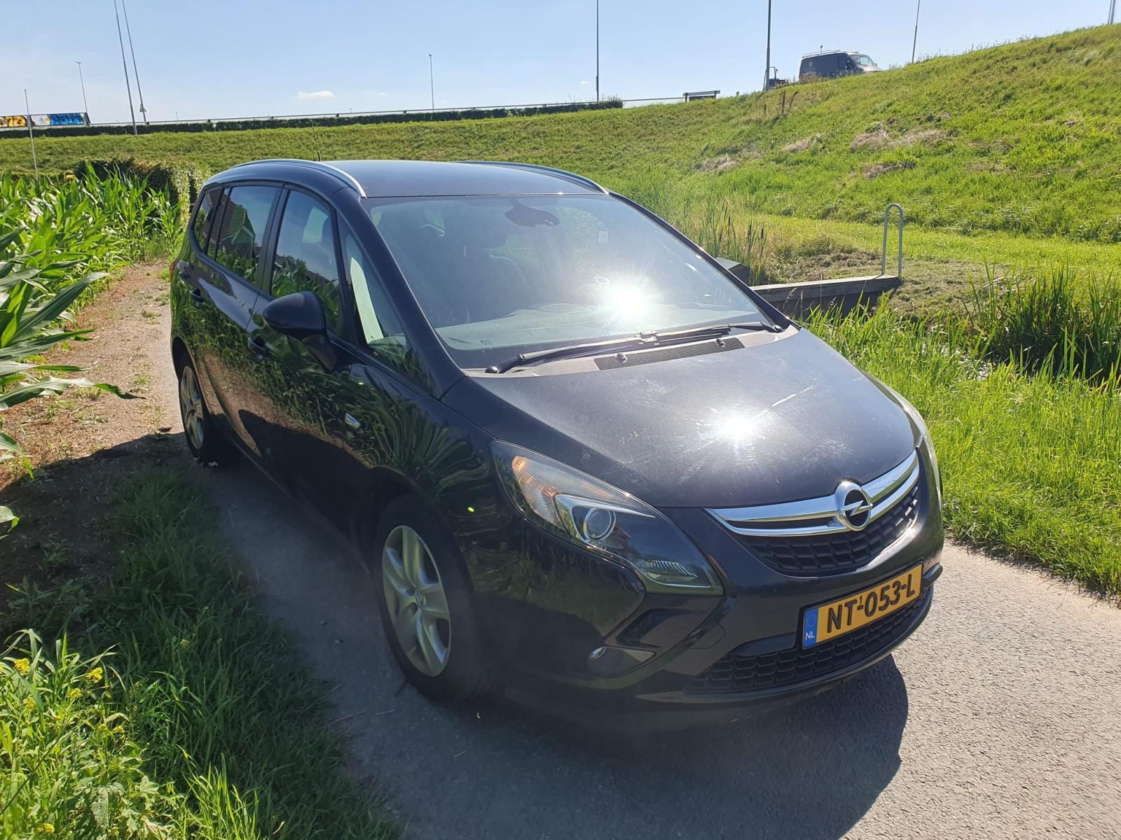 Opel | Zafira Tourer | 2.0 CDTI Business Edition 7p. | 2012 | 324.625 km | NT053L | Geen oordeel