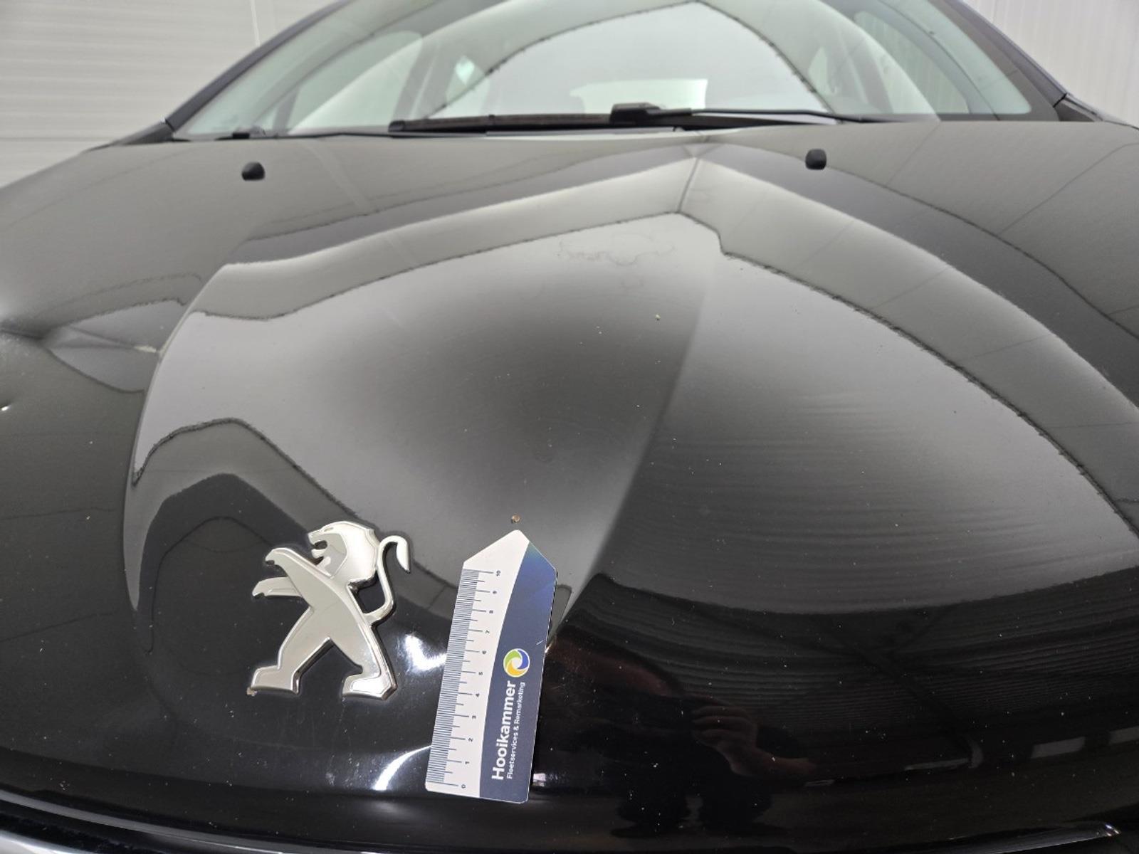 Peugeot 208 1.2 VTi Active | 2014 | 201.623 km | 5TDP17 | NAP: Logisch