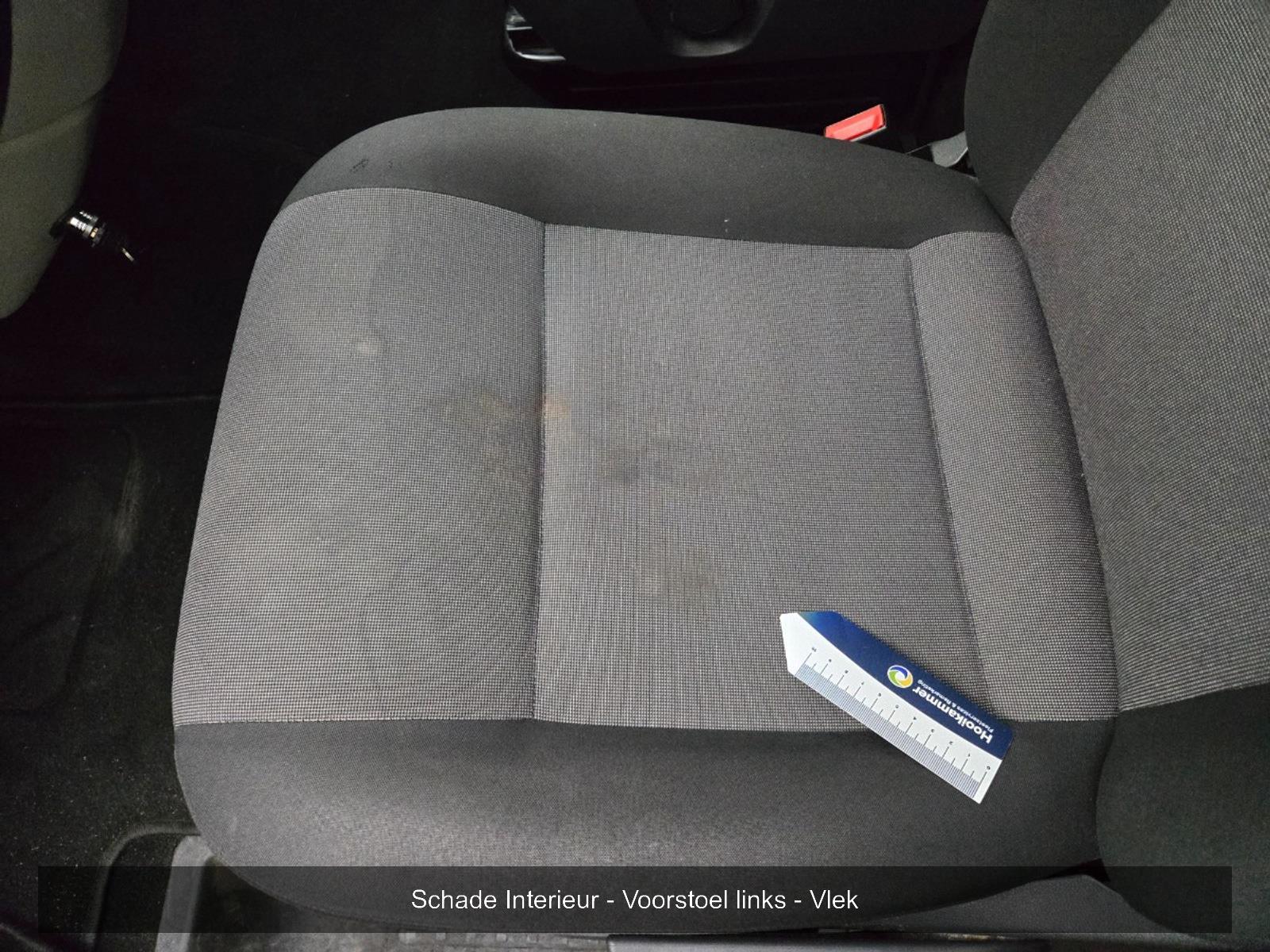 Volkswagen Transporter 2.0 TDI L1H1 Highline | 2019 | 212,172 km | Automatic | VDB63Z | NAP: Makes sense