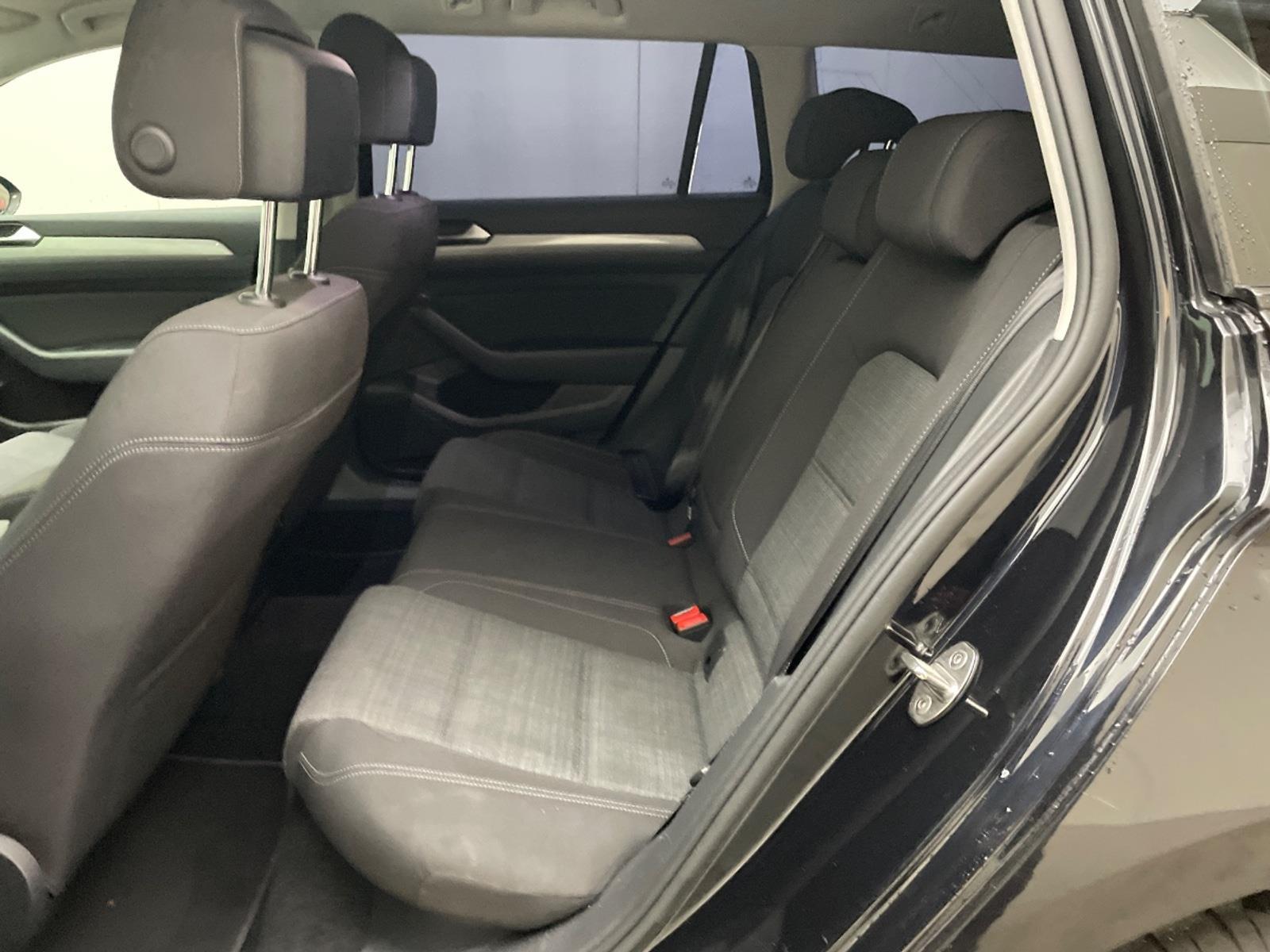 Volkswagen Passat Variant 2.0 TSI R-Line Business + | 2021 | 109,933 km | Automatic | GNS02T | NAP: No rating