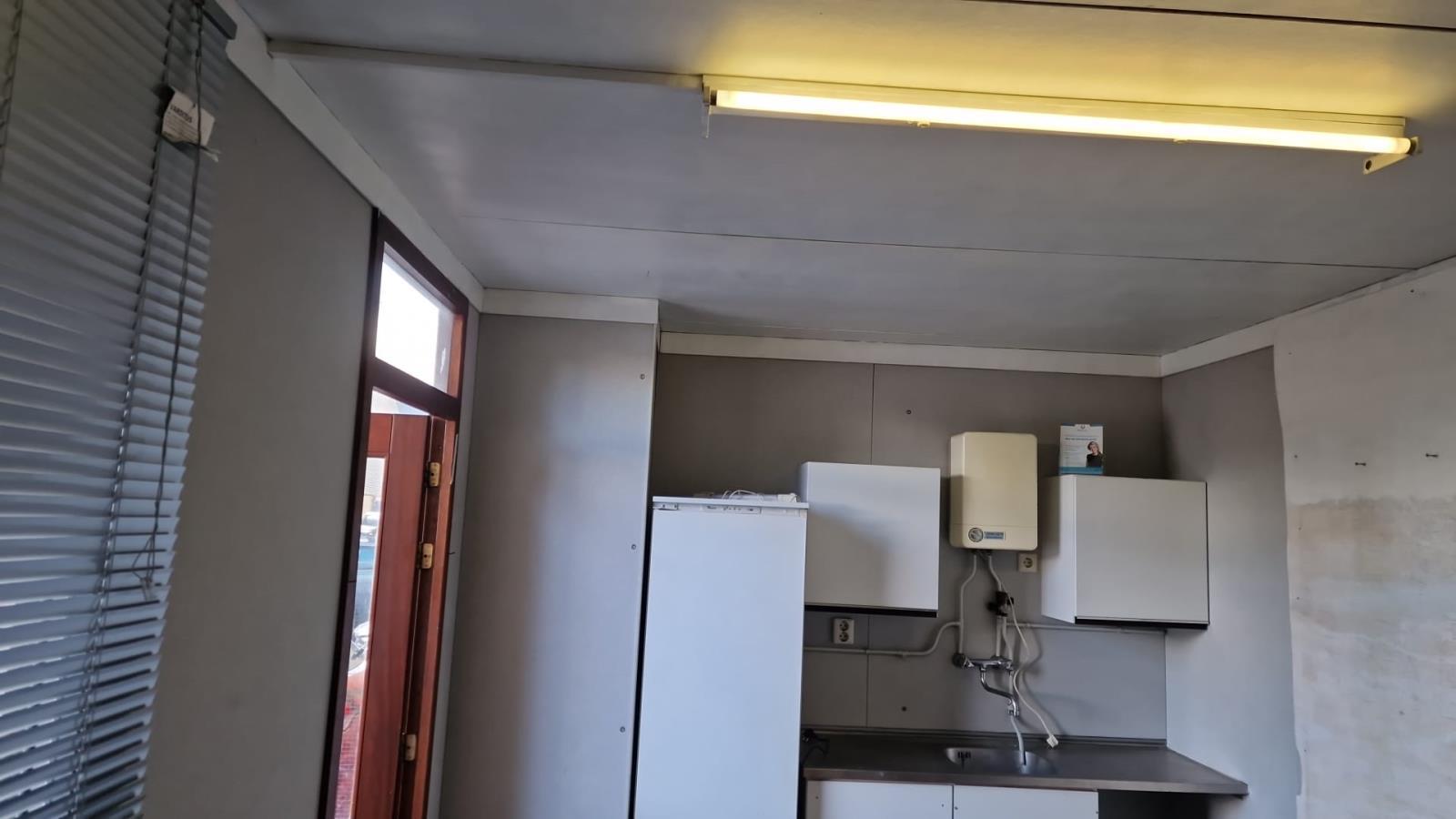 Kantoor Unit met wc 