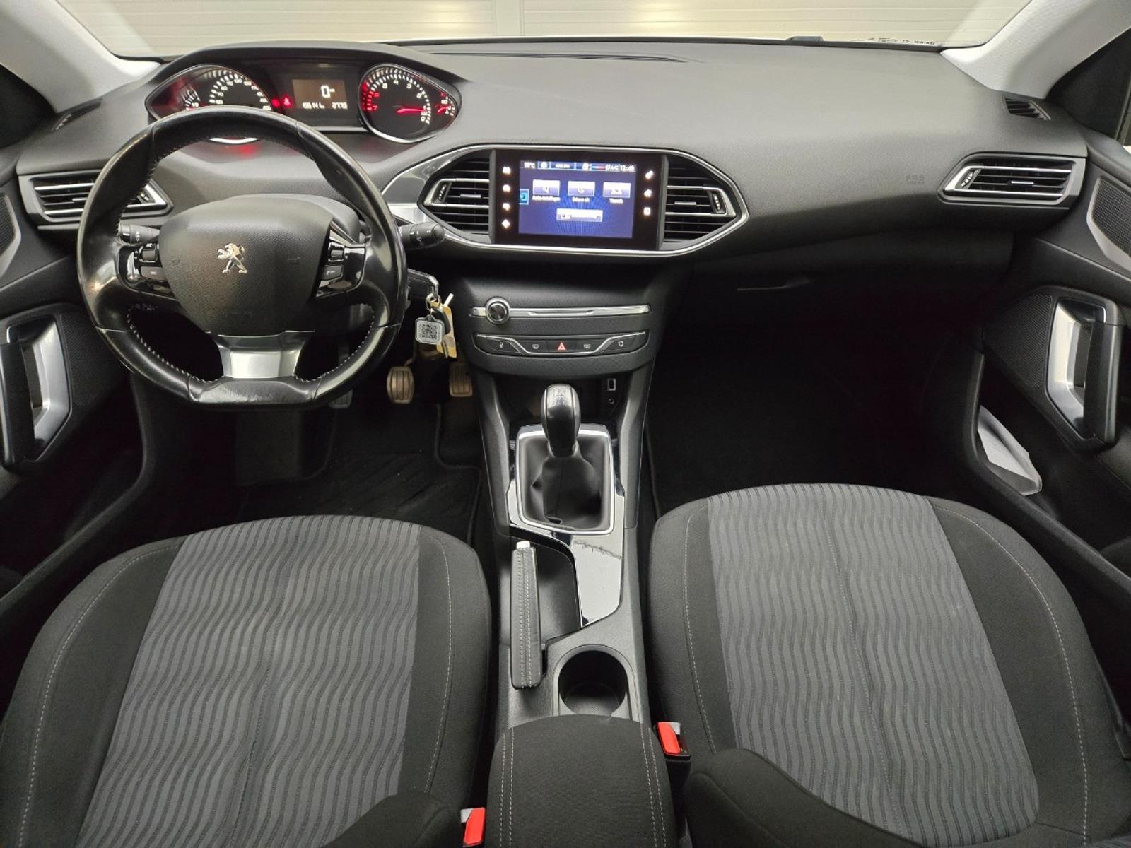 Peugeot 308 SW 1.2 PureTech Blue Lease | 2015 | 196,141 km | GV483G | NAP: Logical