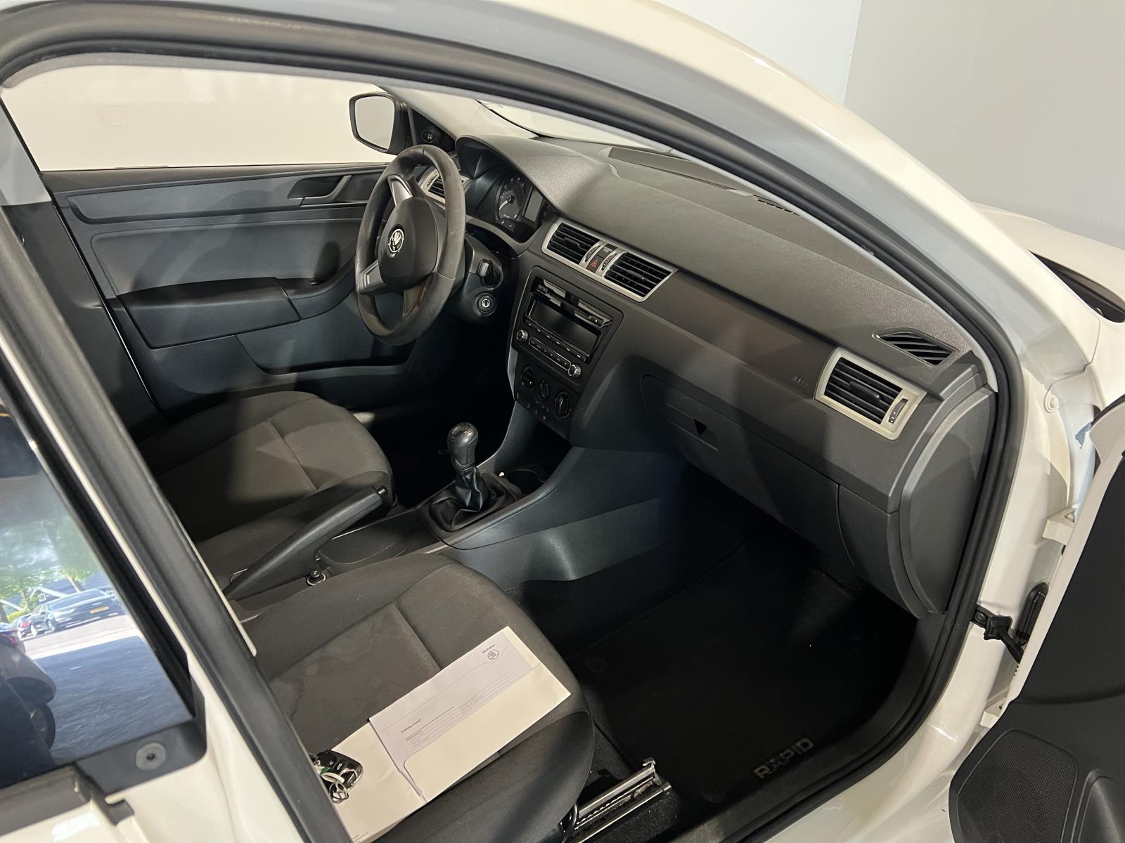 Skoda | Rapid Spaceback | 1.2 TSI Greentech Active | 2014 | 136.987 km | PR673H | Geen oordeel