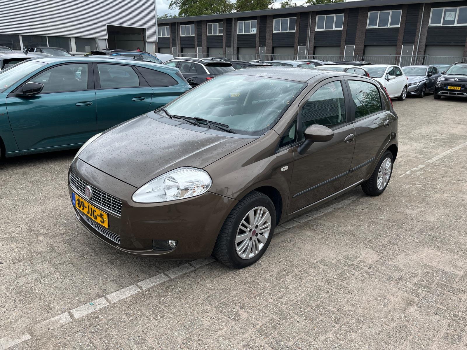 Fiat Grande Punto 1.4 Edizione Lusso | 2009 | 181.189 km | Automaat | 89JJG5 | NAP: Logisch