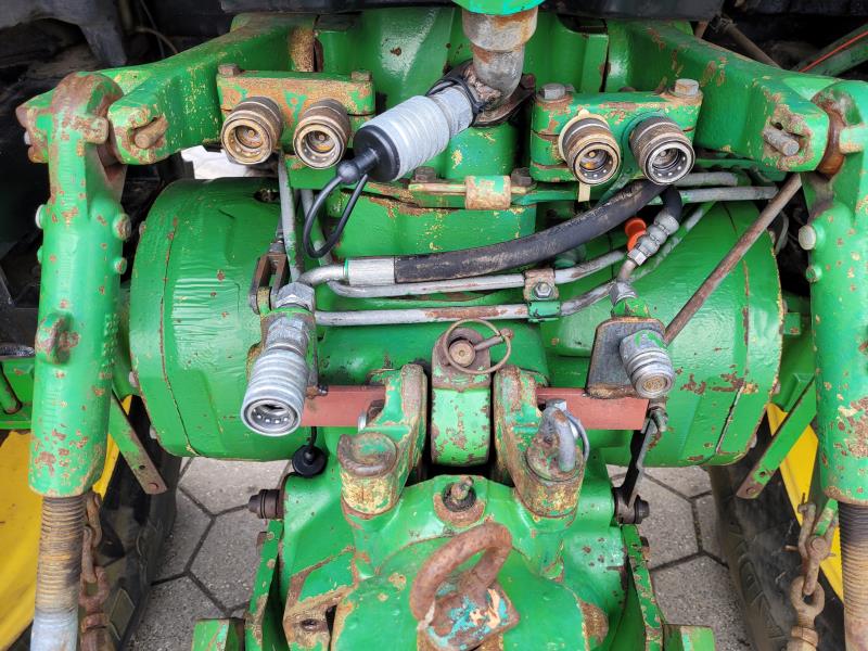 JOHN DEERE 3040-46337717