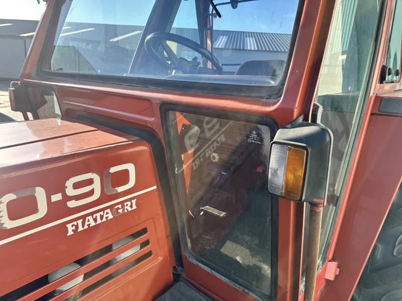 نيو هولاند 100-90 DT-44987651