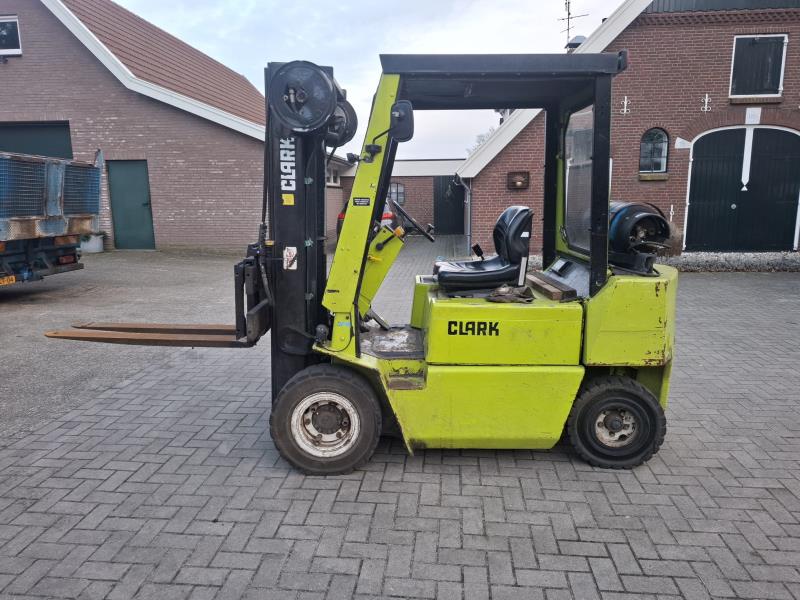 كلارك 2.5-45843046